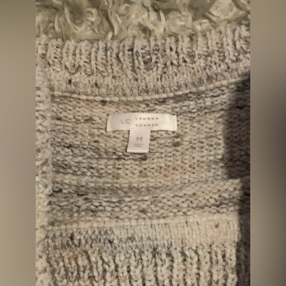 NWOT-Lauren Conrad cowlneck/off shoulder sweater - Picture 2 of 2